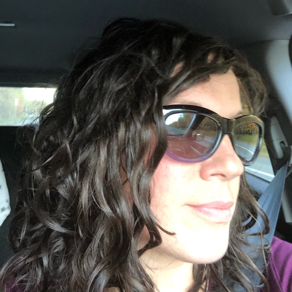 Meet your Posher, Melissa
